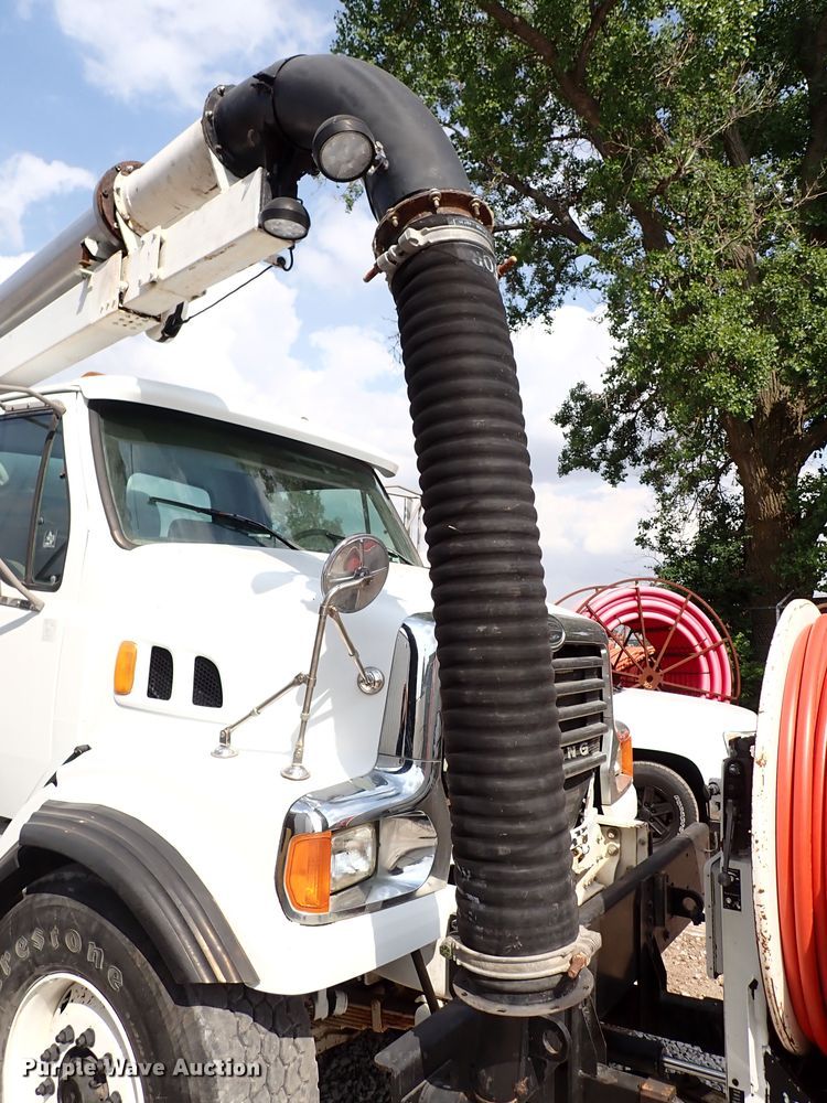 image for item DL7597 2009 Sterling L7500  vacuum truck