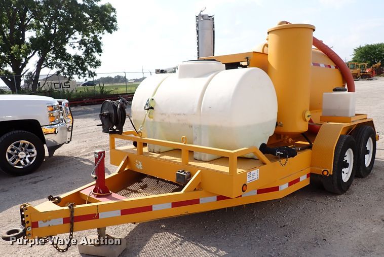 image for item DL7598 2005 Vac-Tron  vacuum excavator