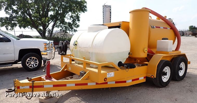 image for item DL7598 2005 Vac-Tron  vacuum excavator