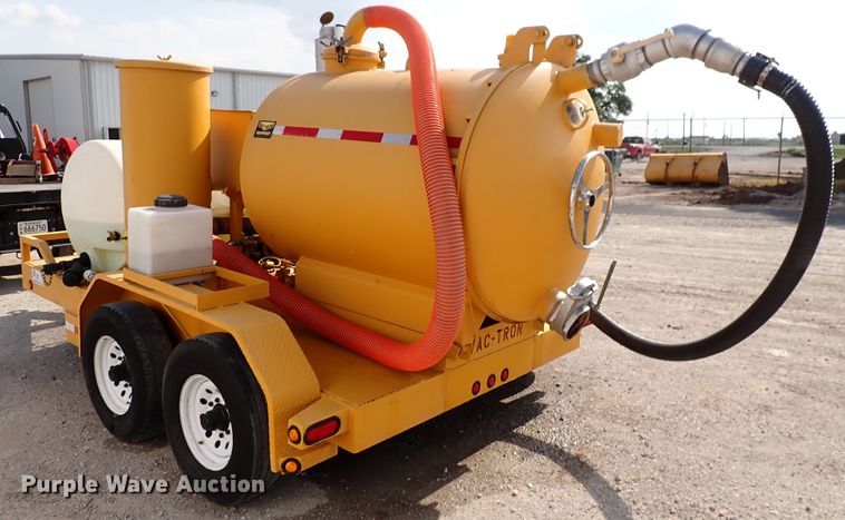 image for item DL7598 2005 Vac-Tron  vacuum excavator