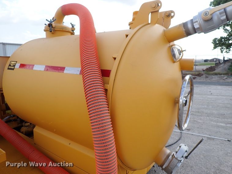 image for item DL7598 2005 Vac-Tron  vacuum excavator