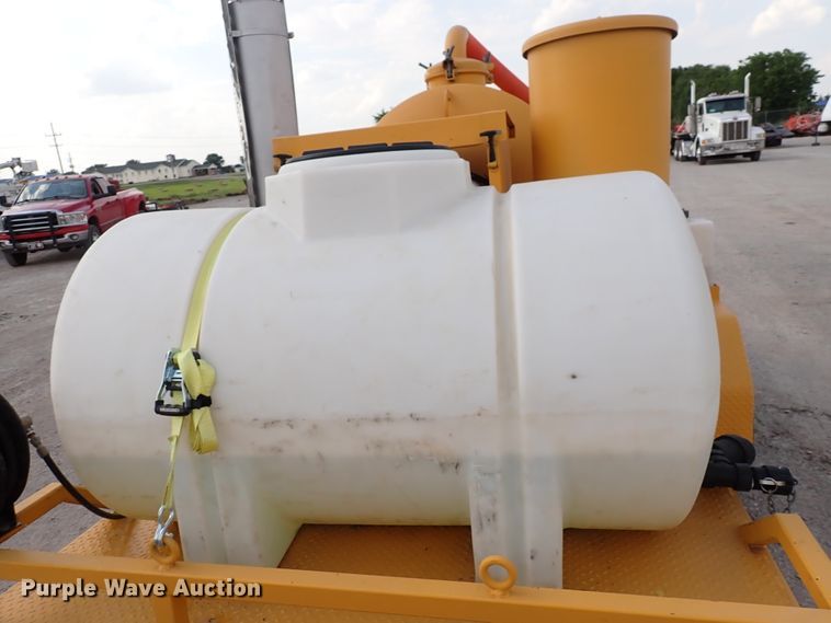 image for item DL7598 2005 Vac-Tron  vacuum excavator