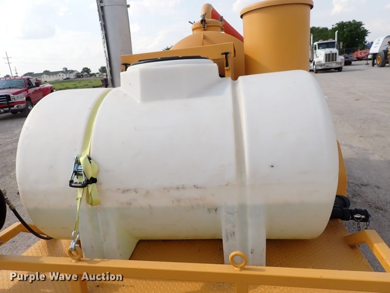 image for item DL7598 2005 Vac-Tron  vacuum excavator