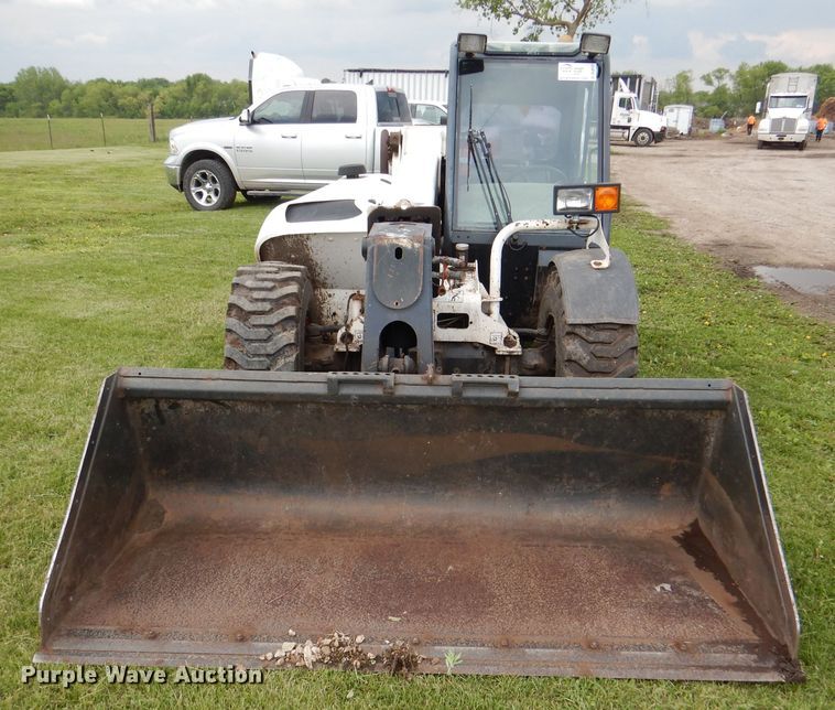 image for item DL8117 2009 Bobcat V417  telehandler