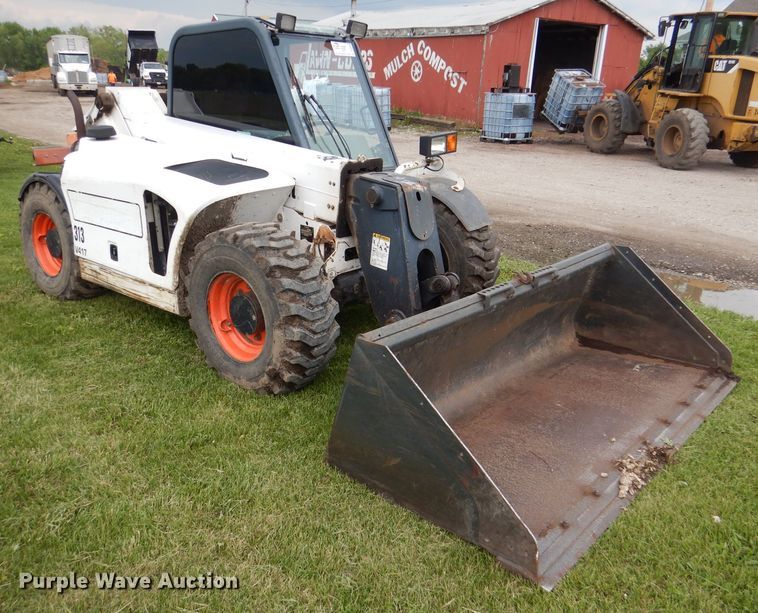 image for item DL8117 2009 Bobcat V417  telehandler