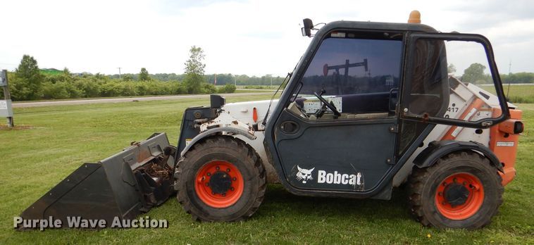 image for item DL8117 2009 Bobcat V417  telehandler