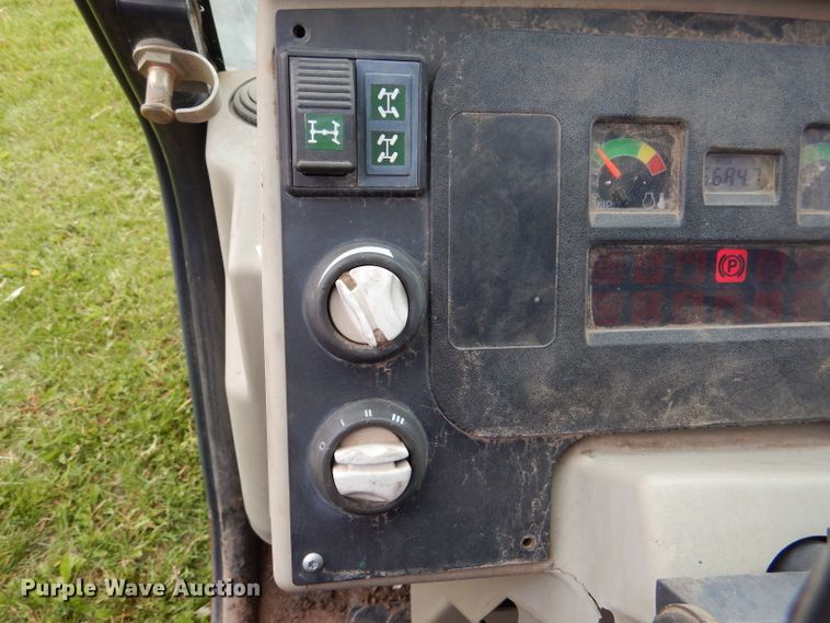 image for item DL8117 2009 Bobcat V417  telehandler