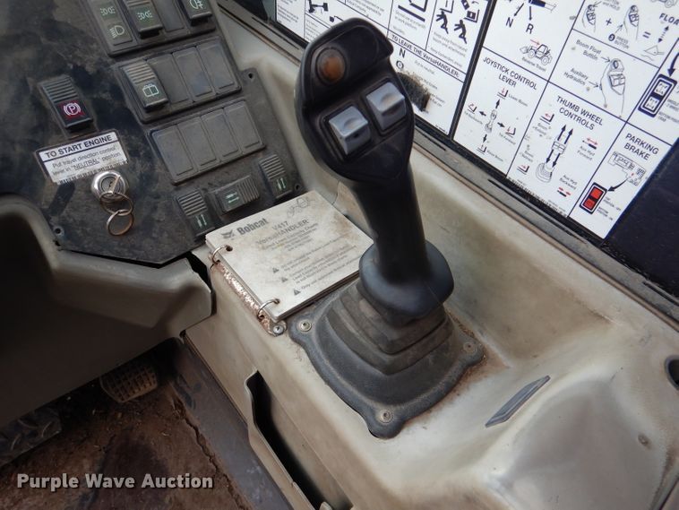 image for item DL8117 2009 Bobcat V417  telehandler