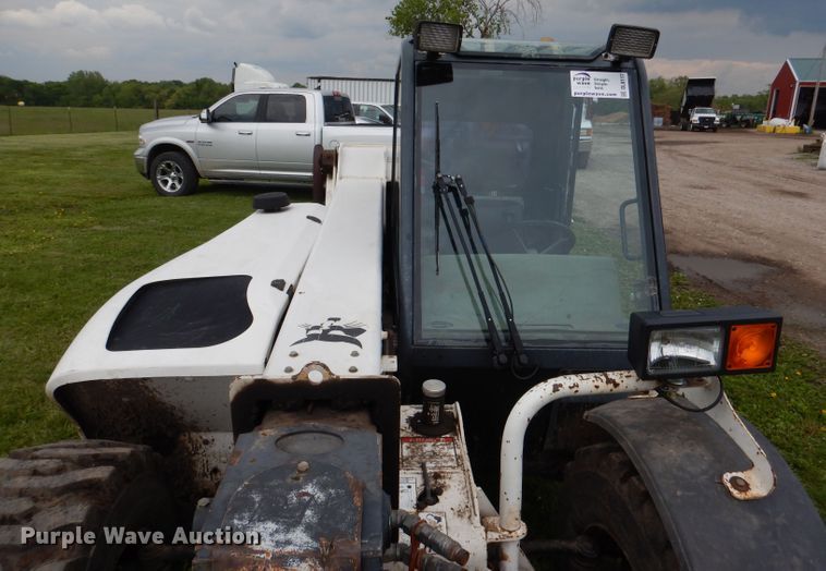 image for item DL8117 2009 Bobcat V417  telehandler