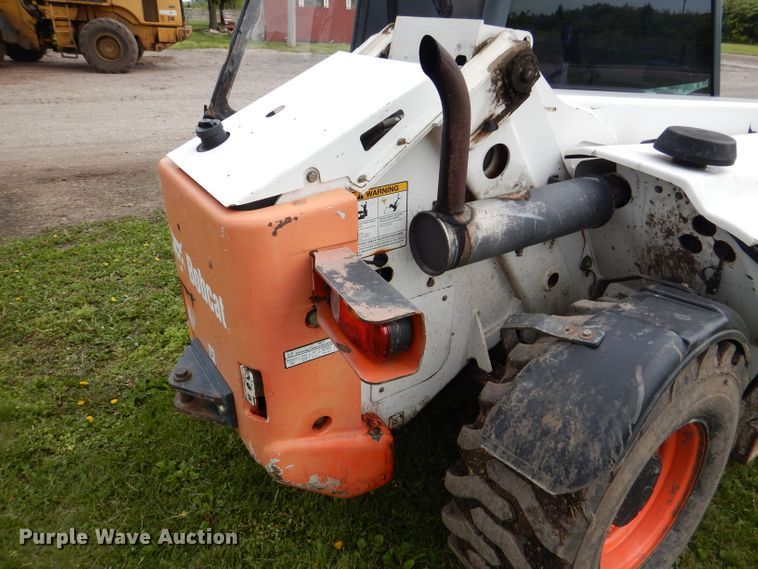 image for item DL8117 2009 Bobcat V417  telehandler