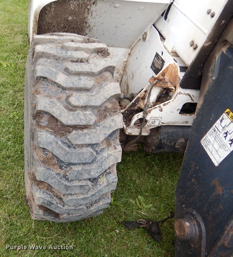 image for item DL8117 2009 Bobcat V417  telehandler
