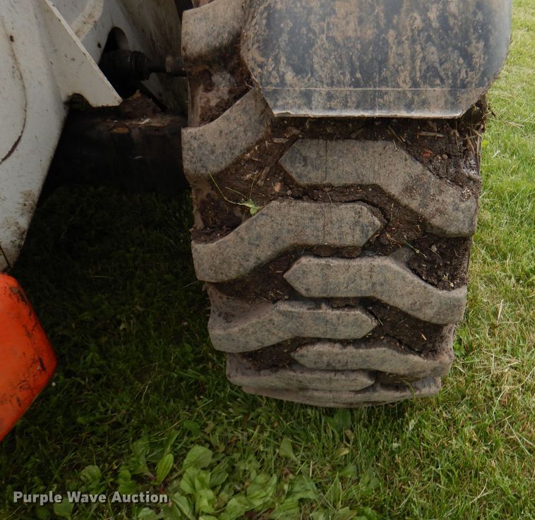 image for item DL8117 2009 Bobcat V417  telehandler