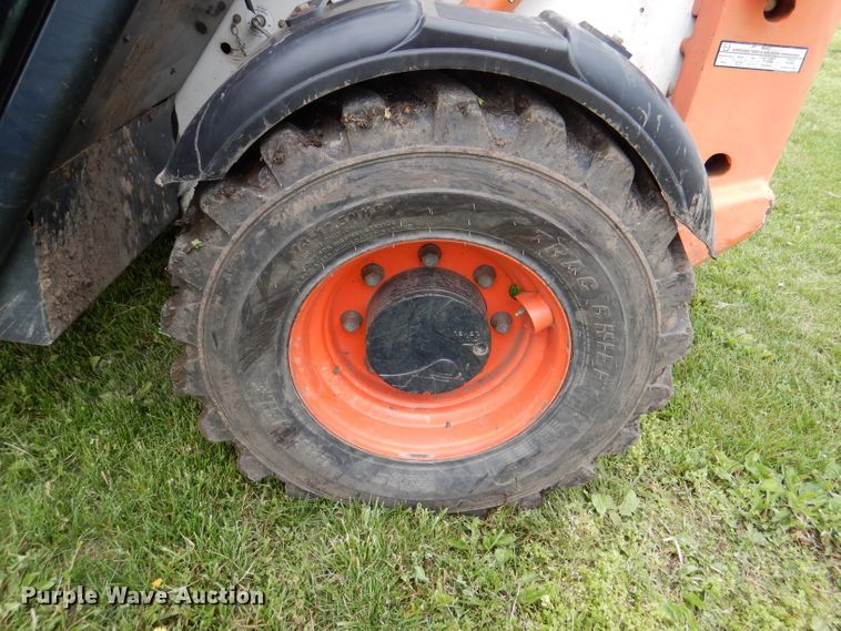 image for item DL8117 2009 Bobcat V417  telehandler