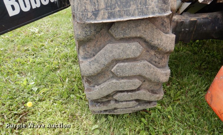 image for item DL8117 2009 Bobcat V417  telehandler