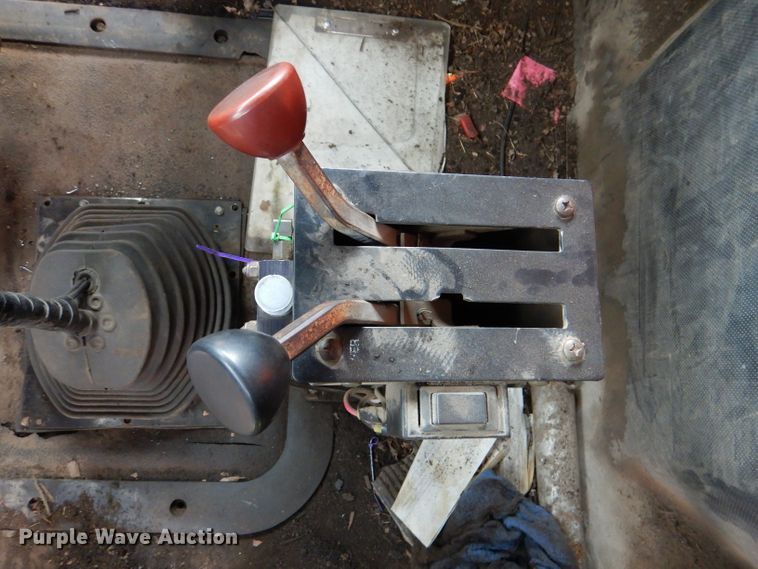 image for item DL8118 1993 Mack CH613  dump truck