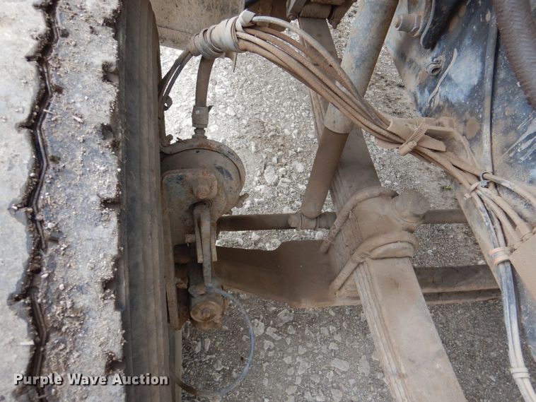 image for item DL8118 1993 Mack CH613  dump truck