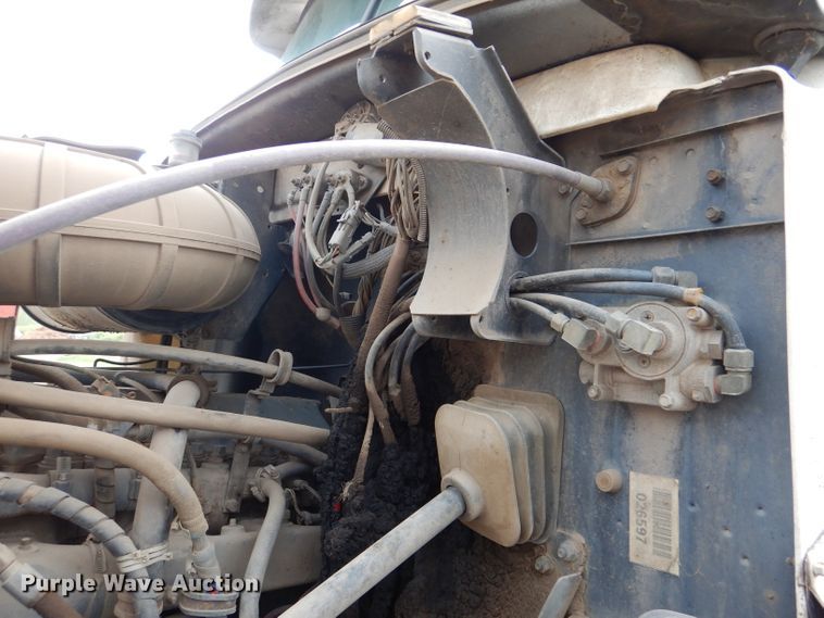 image for item DL8118 1993 Mack CH613  dump truck