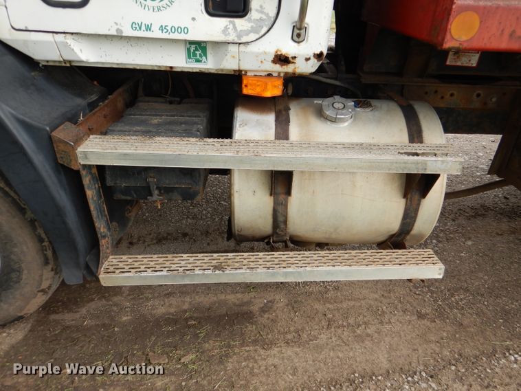 image for item DL8118 1993 Mack CH613  dump truck