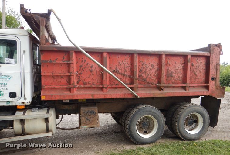 image for item DL8118 1993 Mack CH613  dump truck