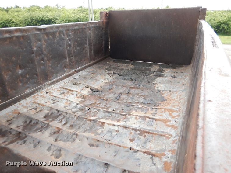 image for item DL8118 1993 Mack CH613  dump truck