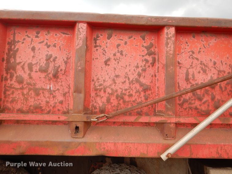 image for item DL8118 1993 Mack CH613  dump truck