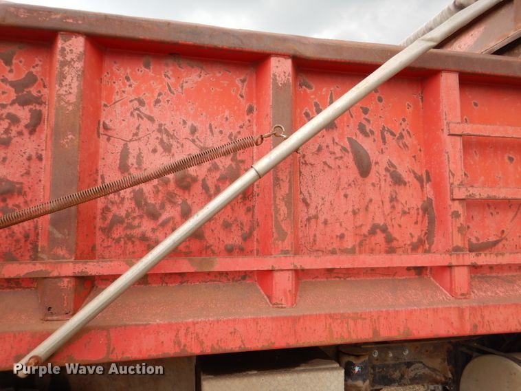 image for item DL8118 1993 Mack CH613  dump truck