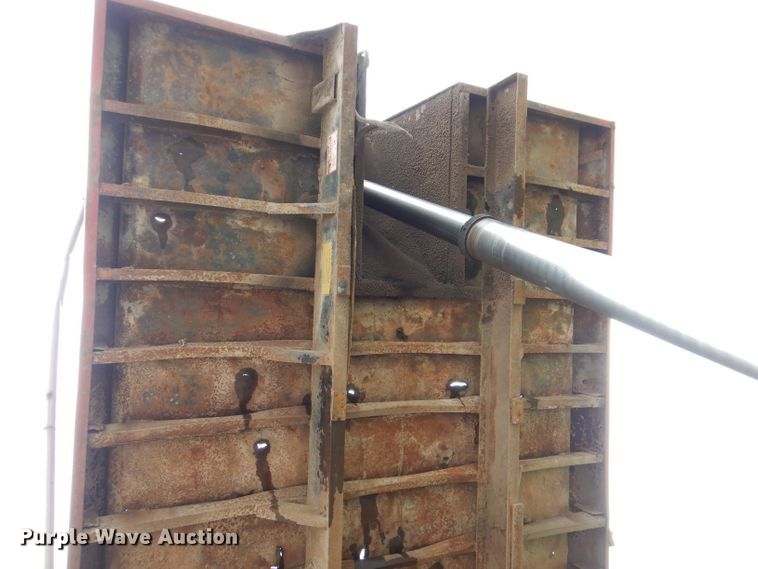 image for item DL8118 1993 Mack CH613  dump truck