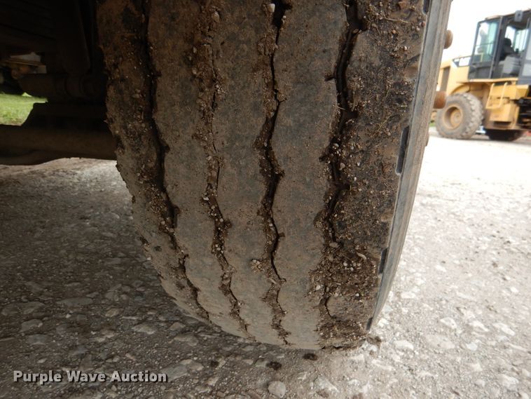 image for item DL8118 1993 Mack CH613  dump truck