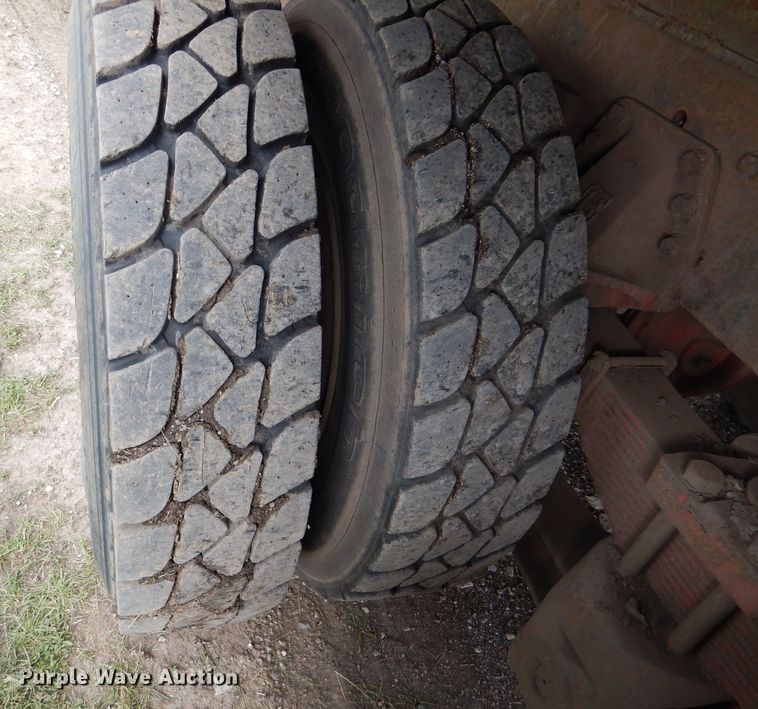 image for item DL8118 1993 Mack CH613  dump truck