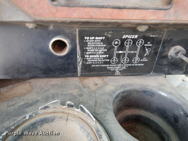 image for item DL8119 1996 International 9200  dump truck