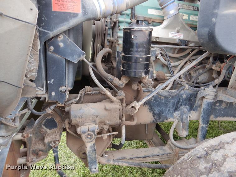 image for item DL8119 1996 International 9200  dump truck