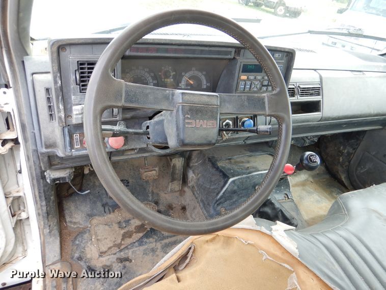 image for item DM0108 1996 GMC TopKick  utility / service truck