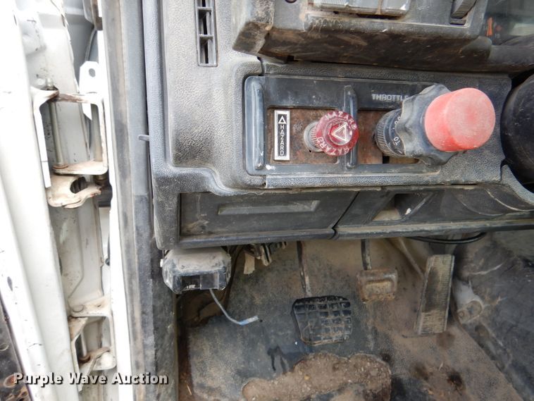 image for item DM0108 1996 GMC TopKick  utility / service truck