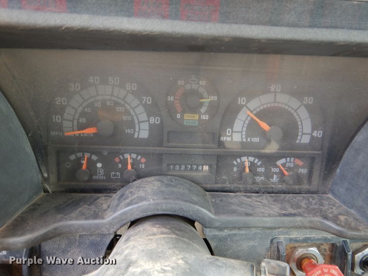 image for item DM0108 1996 GMC TopKick  utility / service truck