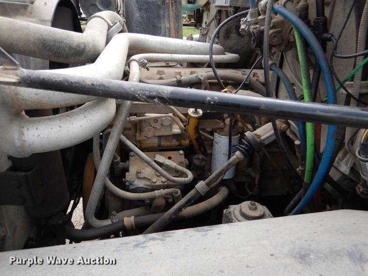 image for item DM0108 1996 GMC TopKick  utility / service truck