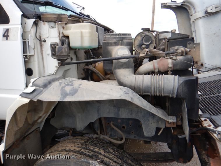 image for item DM0108 1996 GMC TopKick  utility / service truck