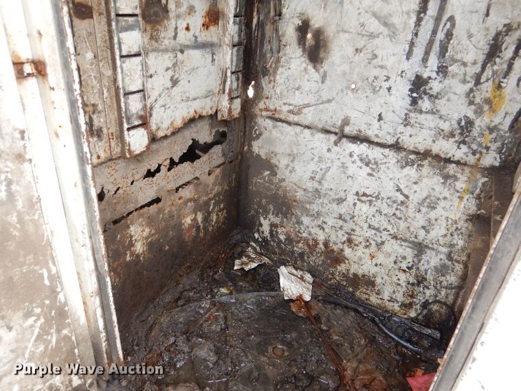 image for item DM0108 1996 GMC TopKick  utility / service truck