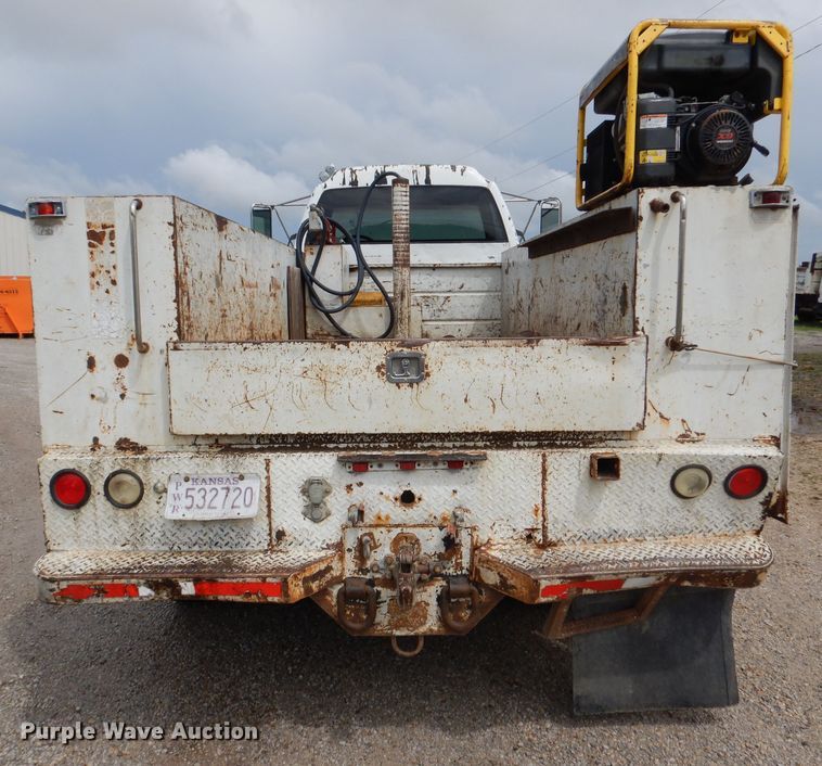 image for item DM0108 1996 GMC TopKick  utility / service truck