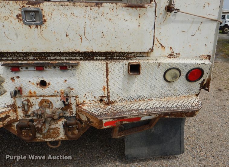 image for item DM0108 1996 GMC TopKick  utility / service truck