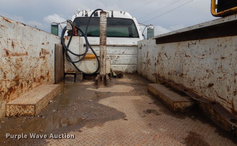 image for item DM0108 1996 GMC TopKick  utility / service truck