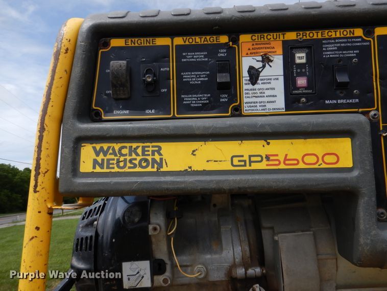 image for item DM0108 1996 GMC TopKick  utility / service truck