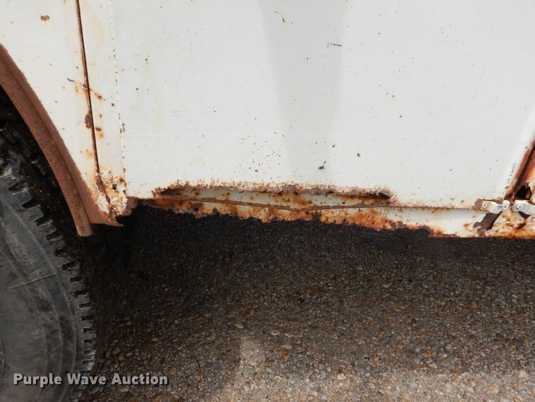 image for item DM0108 1996 GMC TopKick  utility / service truck