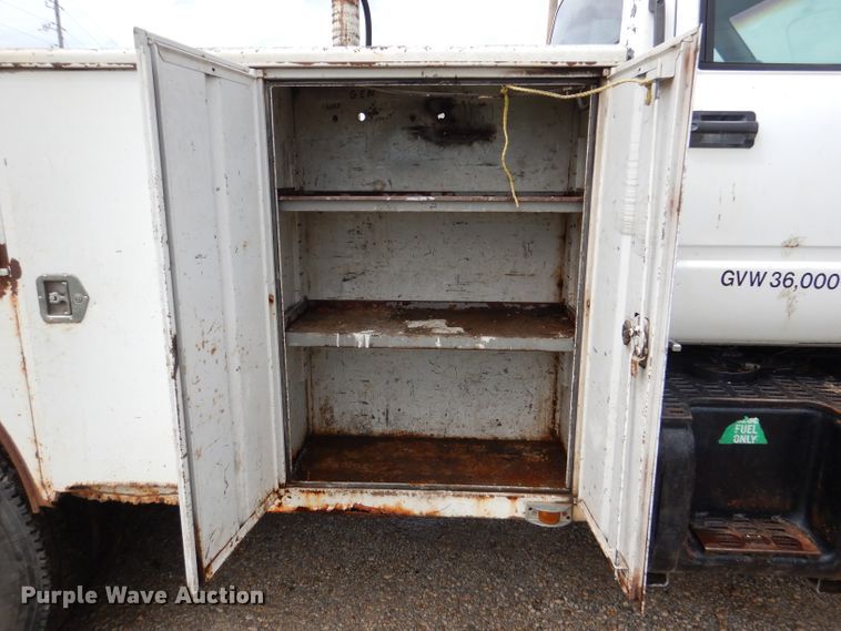 image for item DM0108 1996 GMC TopKick  utility / service truck