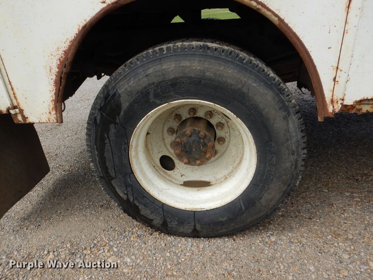 image for item DM0108 1996 GMC TopKick  utility / service truck