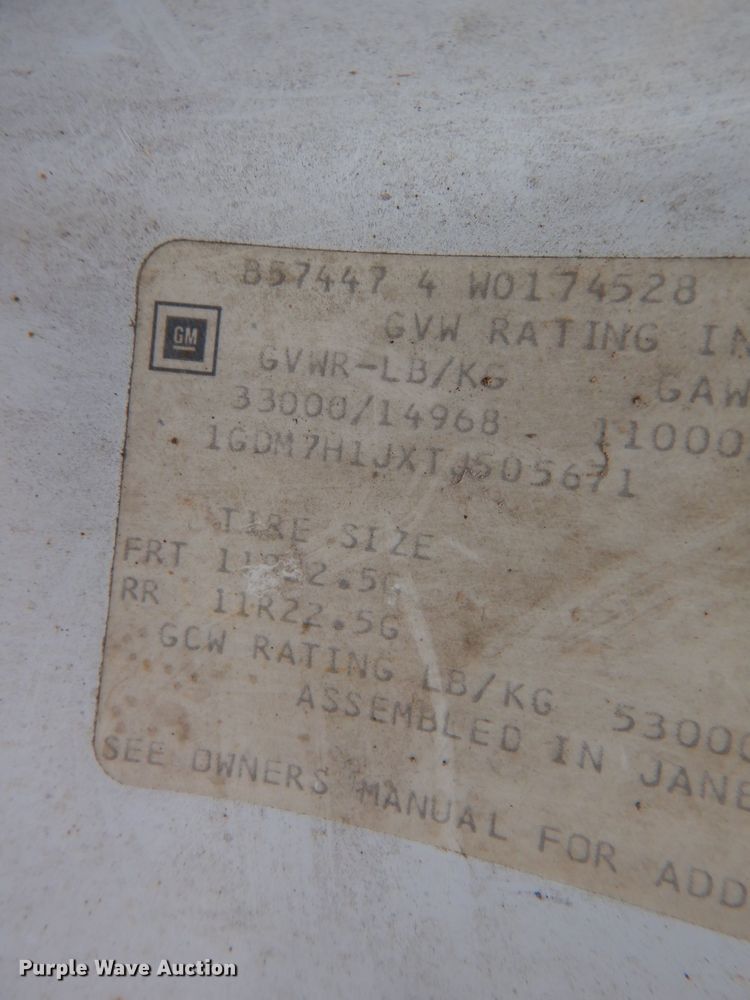 image for item DM0108 1996 GMC TopKick  utility / service truck