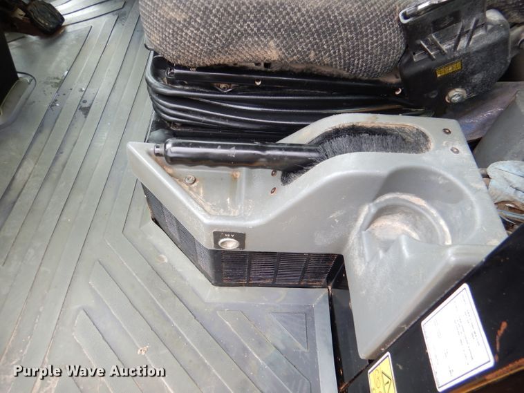 image for item DM0130 2010 Caterpillar 924H  wheel loader