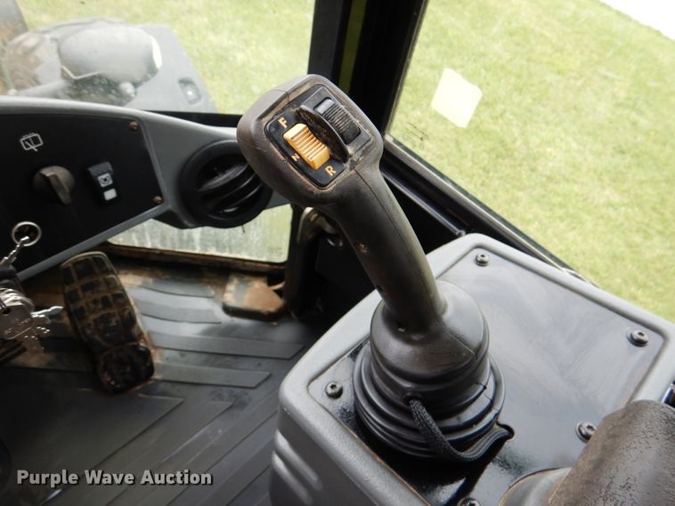 image for item DM0130 2010 Caterpillar 924H  wheel loader