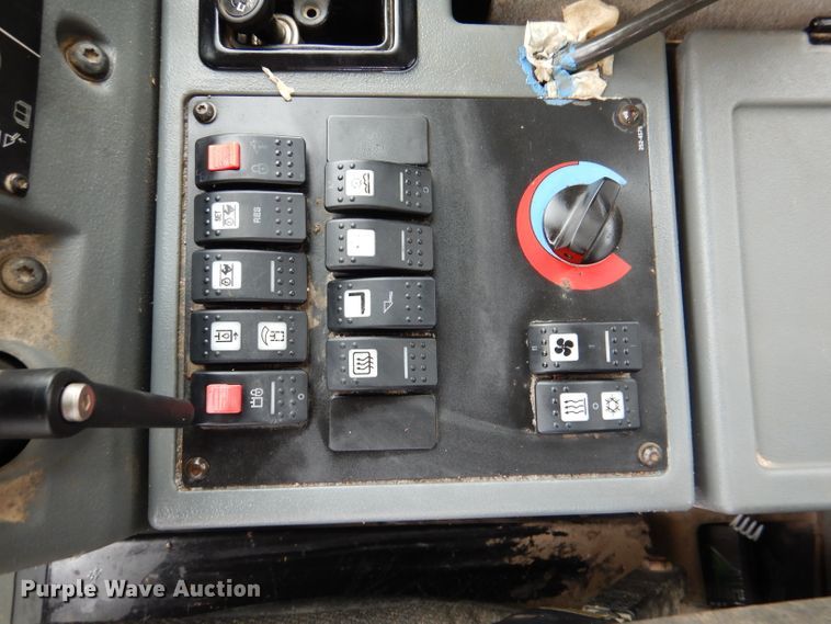 image for item DM0130 2010 Caterpillar 924H  wheel loader