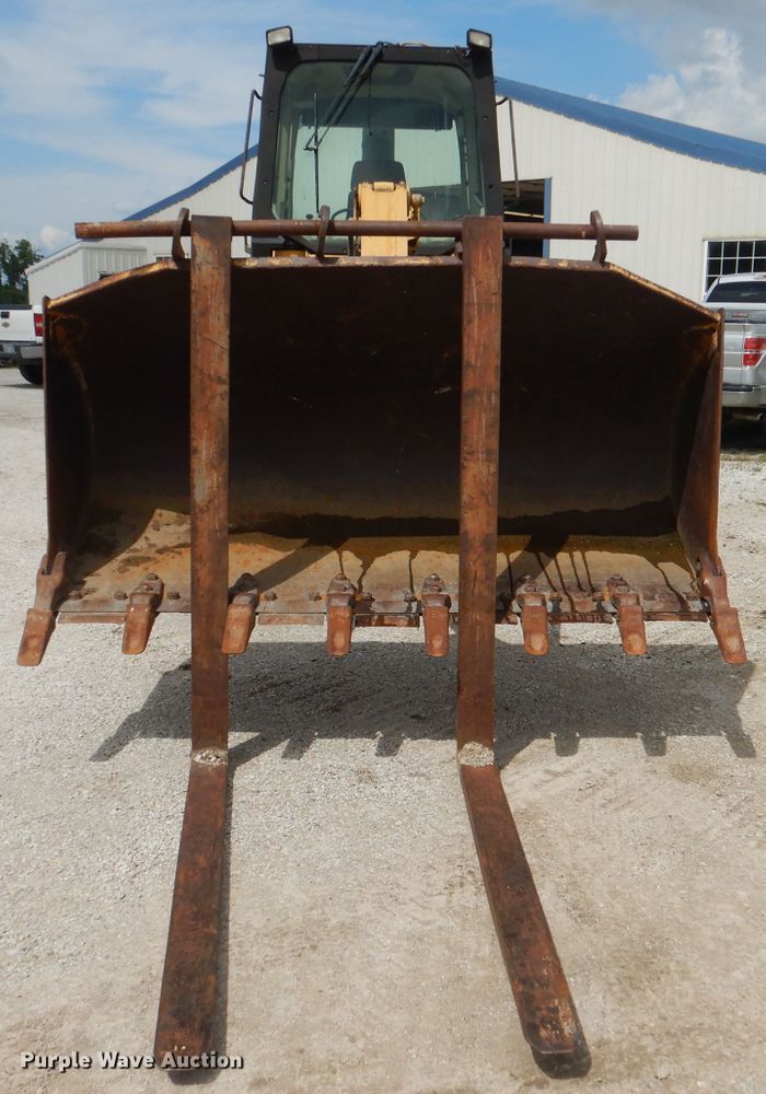 image for item DM0137 1996 Caterpillar 953C  track loader