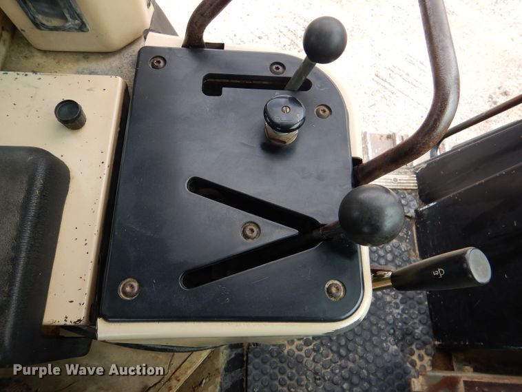 image for item DM0137 1996 Caterpillar 953C  track loader